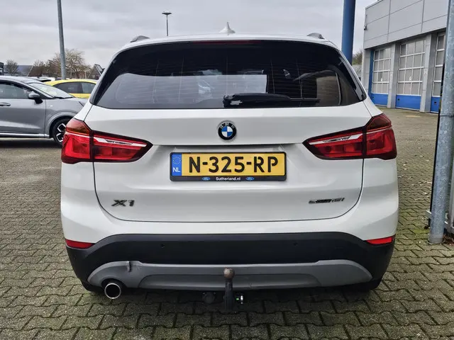 BMW X1 sDrive18i 2018 Benzine 4