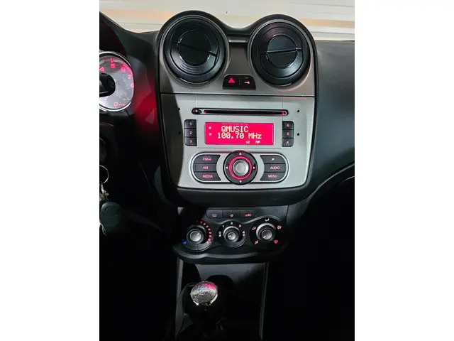 Alfa Romeo MiTo 1.4i Impression / 2e eigenaar 2013 Benzine 17