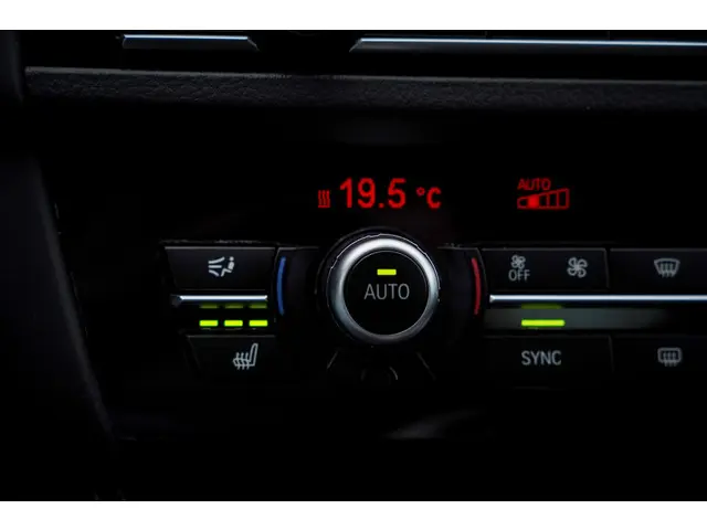 BMW M5 5-serie Competition Edition 2017 Benzine 71