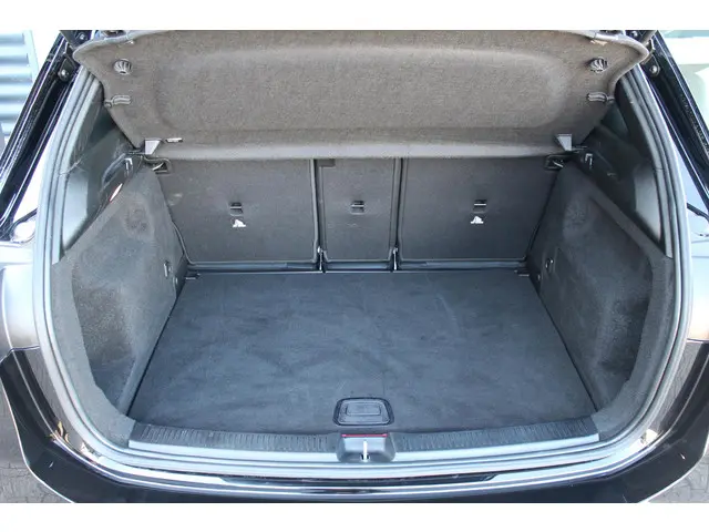 Mercedes-Benz B-Klasse 250 e 2021 Hybride Benzine 12