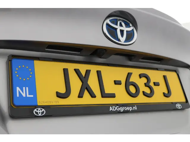 Toyota C-HR 1.8 Hybrid Bi-Tone 2018 Hybride Benzine 41