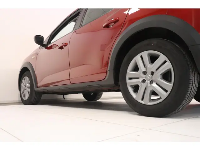 Dacia Sandero Stepway 1.0 TCe 90 Comfort 2023 Benzine 16