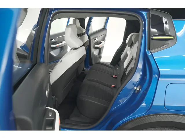 Citroën C3 1.2 Turbo 100pk Plus 2025 Benzine 23