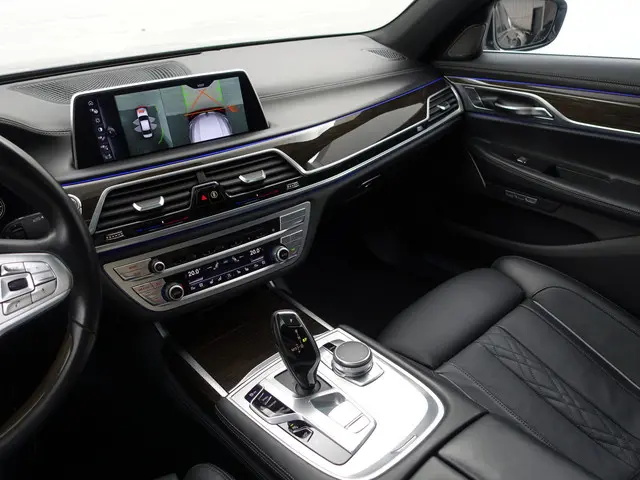 BMW 7 Serie 730d xDrive M Individual Aut- 2017 Diesel 8