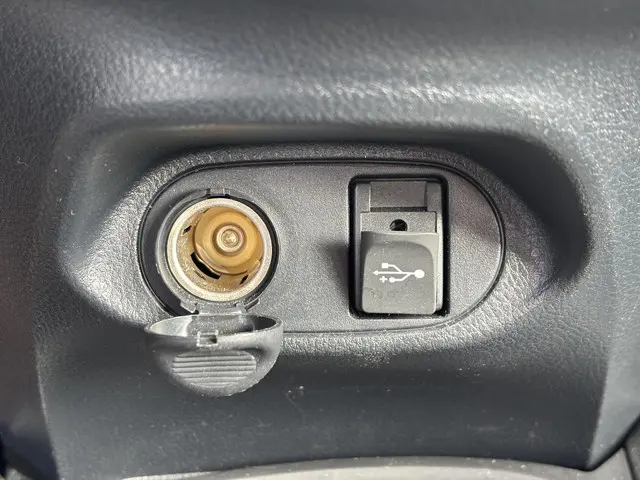 Toyota Yaris 1.5 Hybrid Y20 2019 Hybride Benzine 21