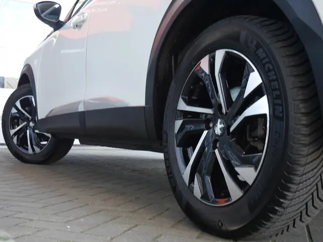 Peugeot e-2008 EV Allure 50 kWh 2020 Elektrisch 28