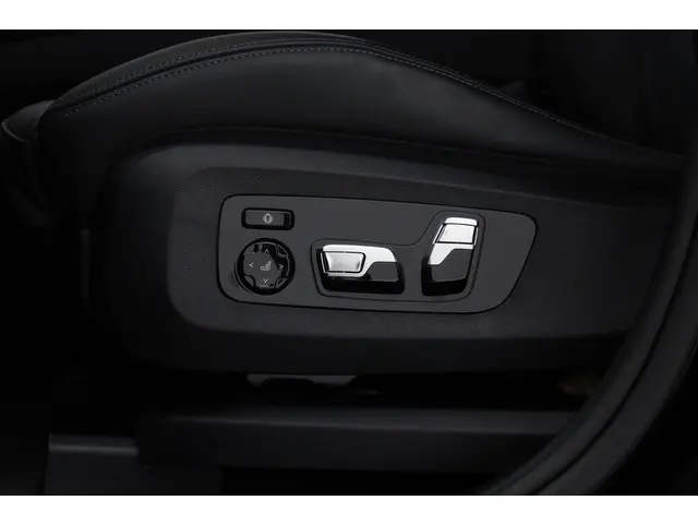 BMW XM PHEV 30 kWh 2023 Hybride Benzine 6