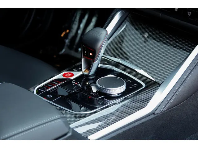 BMW M3 Touring xDrive Competition 2024 Benzine 16