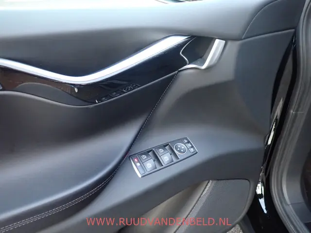 Tesla Model X 90D 6P 2016 Elektrisch 24