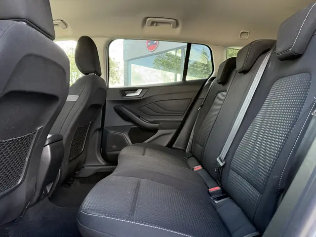 Ford Focus Wagon 1.0 EcoBoost Connected 2022 Benzine 14