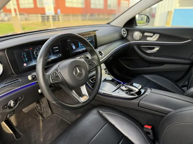 Mercedes-Benz E-Klasse 250 Premium Plus 2017 Benzine 10