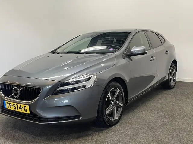 Volvo V40 2.0 123pk Momentum 2018 Benzine 17