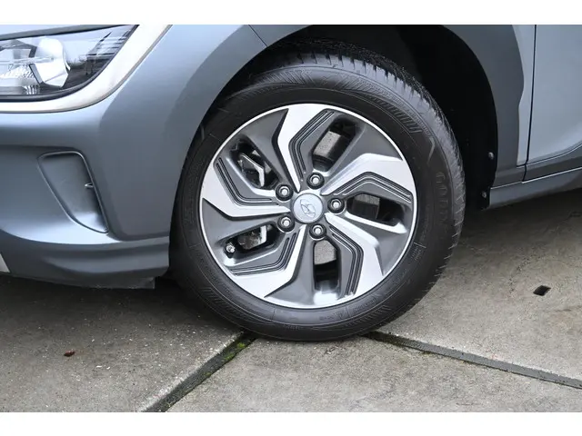 Hyundai Kona 1.6 GDI HEV Fashion 2022 Hybride Benzine 4