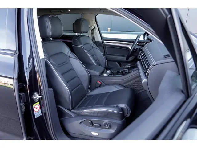 Volkswagen Touareg 3.0 TDI R-Line 2018 Diesel 5
