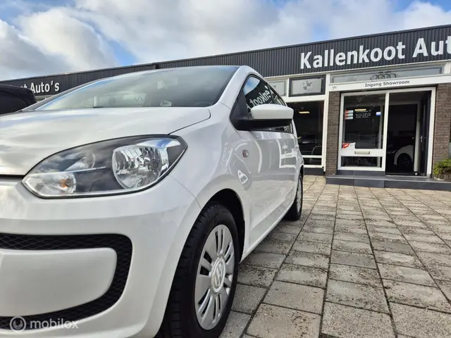 Volkswagen up! 1.0 move up! BlueMotion 2014 Benzine 32