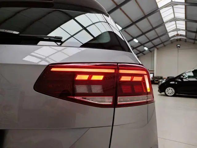 Volkswagen Passat Variant 1.5 TSI Business 2021 Benzine 11