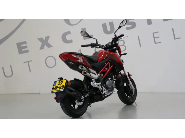 Benelli Tornado Tour Naked T 125 409KM! 2022 Benzine 7