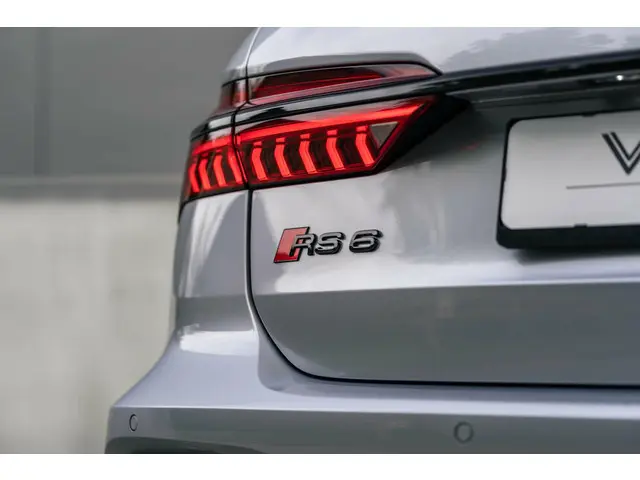 Audi RS6 A6 Avant TFSI quattro 2019 Benzine 9