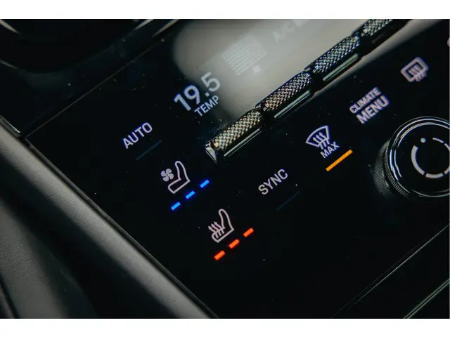 Porsche Cayenne Coupé 3.0 E-Hybrid 2024 Hybride Benzine 26