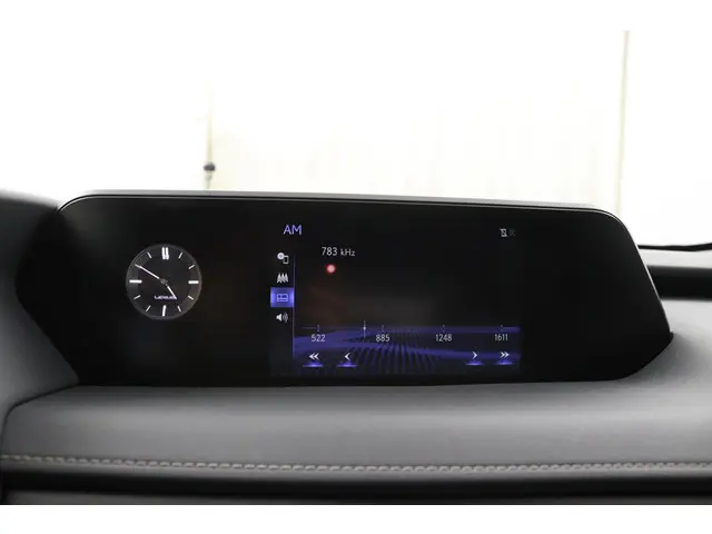 Lexus UX 250h Preference Line 2021 Hybride Benzine 15