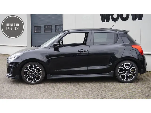 Suzuki Swift 1.4 Sport Smart Hybrid 2023 Benzine 4