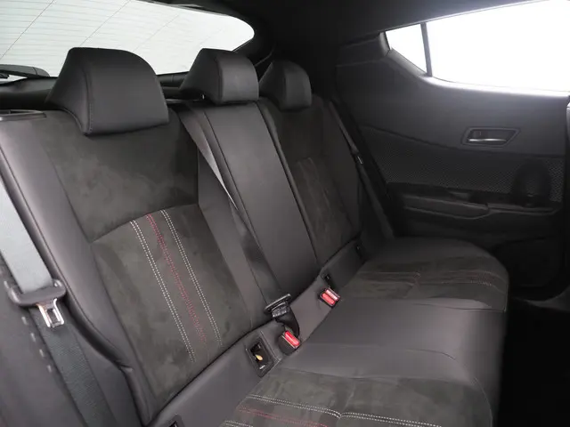 Toyota C-HR 1.8 Hybrid GR-Sport 2023 Hybride Benzine 10