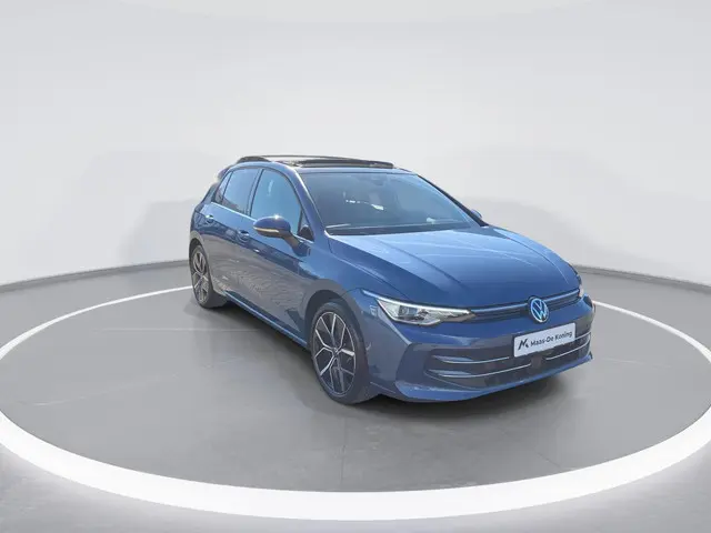 Volkswagen Golf 1.5eTSI/150PK Style DSG 2025 Benzine 2