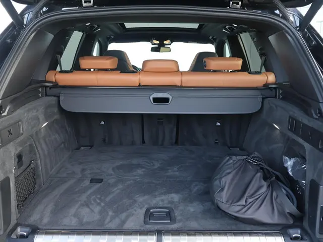 BMW X5 xDrive45e High Executive 2022 Hybride Benzine 11