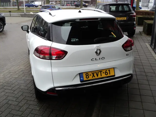 Renault Clio Estate 0.9 TCe Expression 2014 Benzine 8