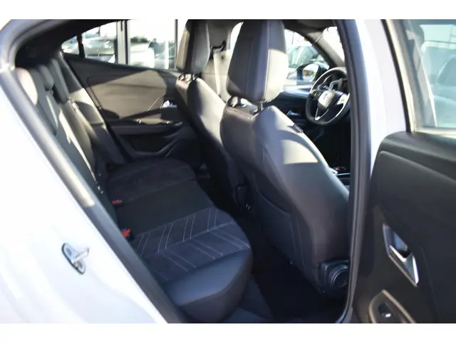 Opel Mokka 1.2 Turbo Ultimate 2024 Benzine 17