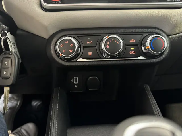 Nissan Micra IG-T 100 N-Connecta 2020 Benzine 27