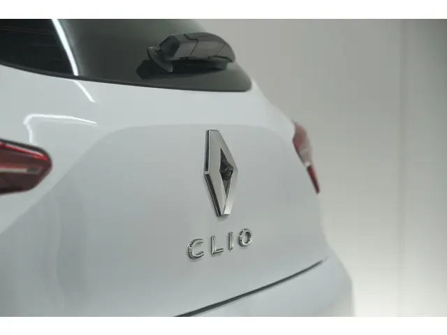 Renault Clio TCe 90 Techno 2023 Benzine 21