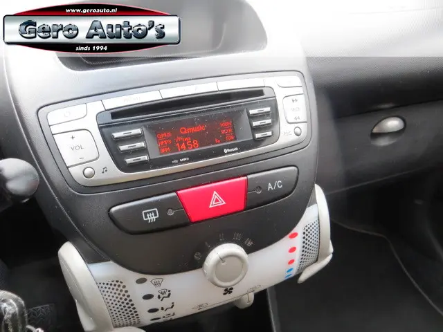 Peugeot 107 1.0 Envy 5 deurs 2013 Benzine 7