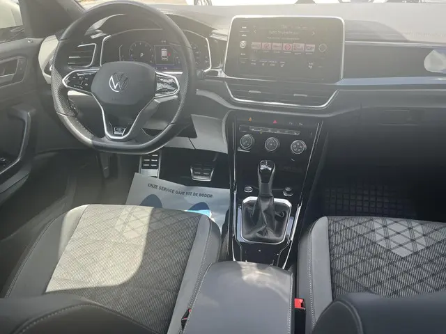 Volkswagen T-Roc 1.5 TSi DSG R-Line (2X) 2022 Benzine 32