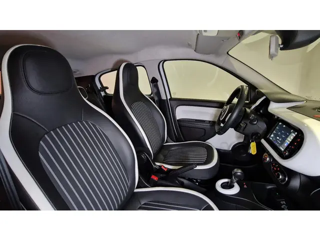Renault Twingo Z.E. R80 Intens 2022 Elektrisch 3