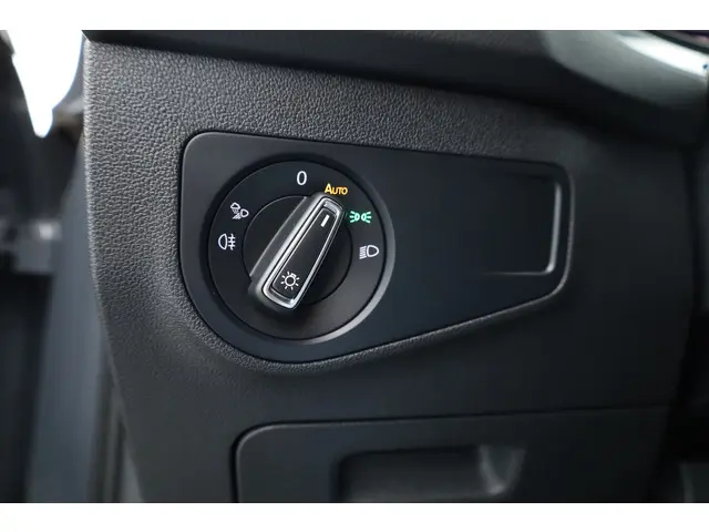 Volkswagen Tiguan 1.5 TSI R-Line DSG 2021 Benzine 9