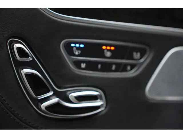 Mercedes-Benz S-Klasse Coupé 500 4Matic 2016 Benzine 29