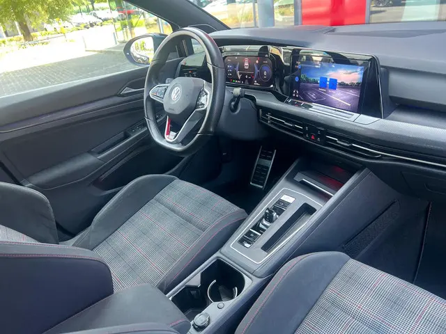 Volkswagen Golf 2.0 TSI GTI 2021 Benzine 13