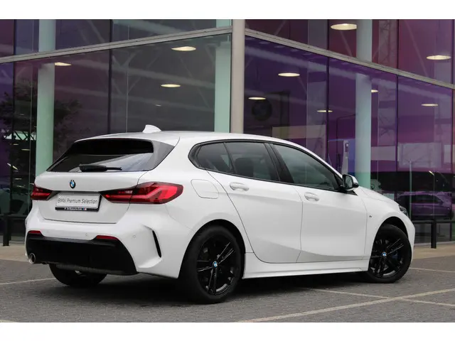 BMW 1 Serie 118i M Sport Automaat 2023 Benzine 7