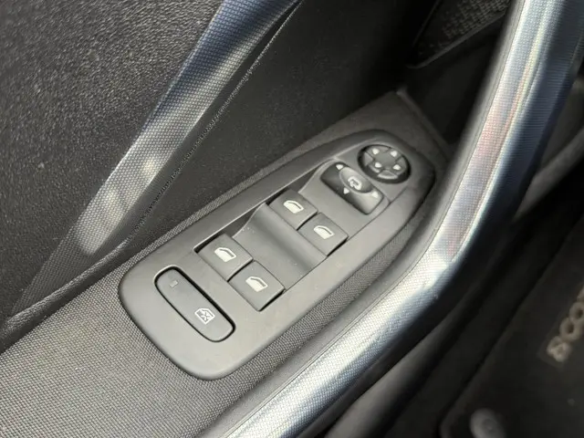 Peugeot 2008 1.2 PureTech Allure 2016 Benzine 25