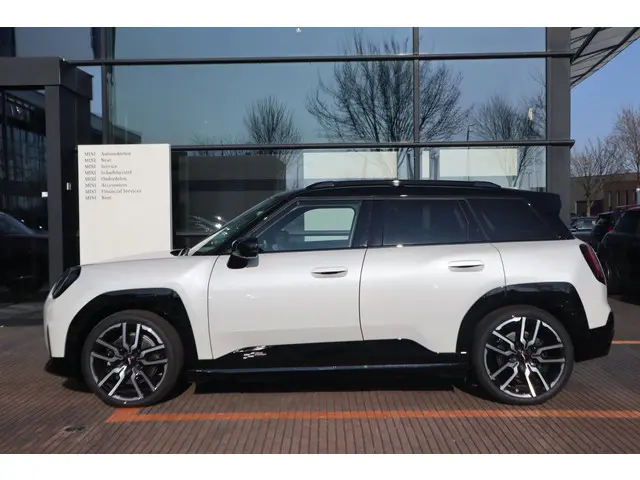 MINI Aceman E 2025 Elektrisch 4