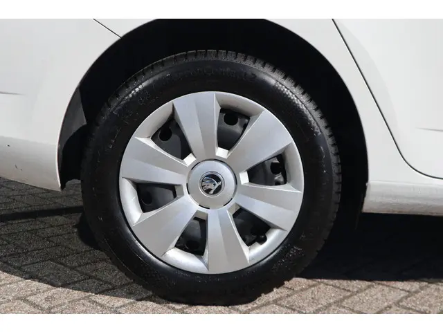 Škoda Fabia Combi 1.0 MPI Active 2017 Benzine 31