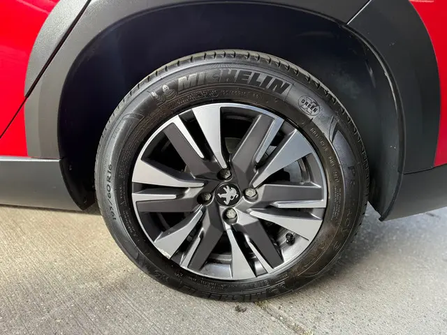 Peugeot 2008 1.2 PureTech Allure 2018 Benzine 14