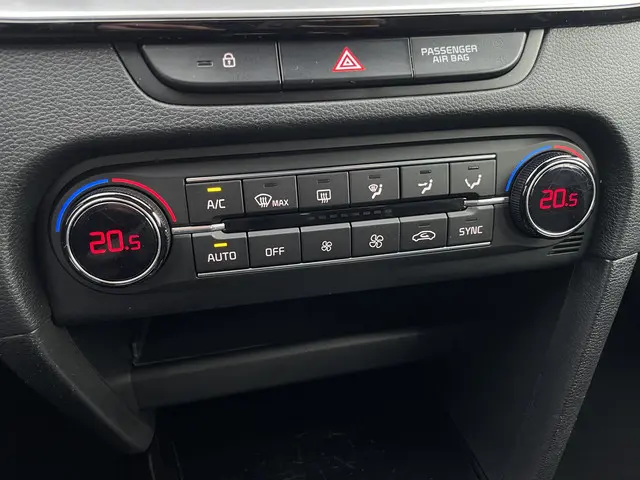 Kia XCeed 1.0 T-GDi DynamicLine 2021 Benzine 21