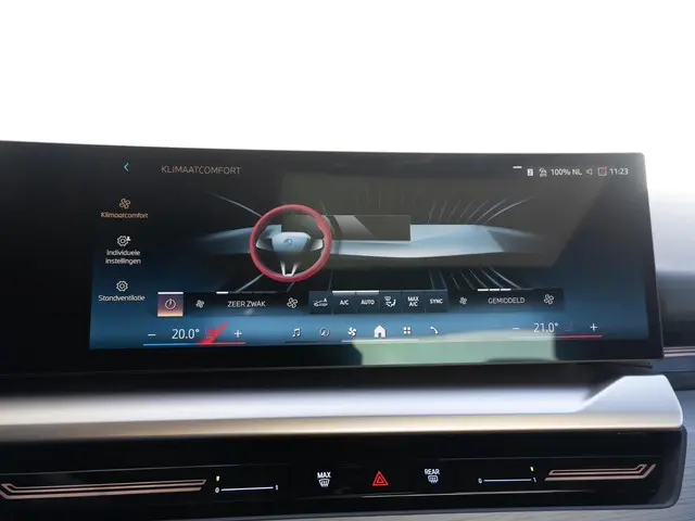 BMW 5 Serie Sedan 520i 2025 Benzine 43