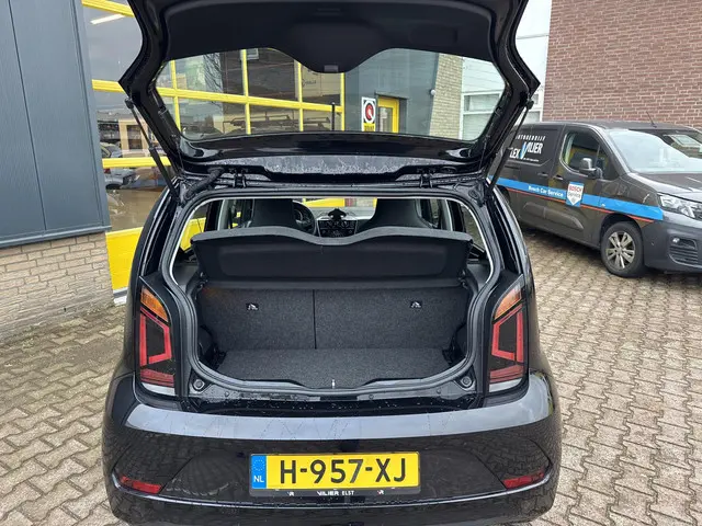 Volkswagen up! 1.0 2020 Benzine 6