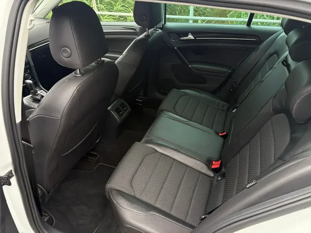 Volkswagen Golf 1.4 TSI ACT Bns Ed R 2015 Benzine 21