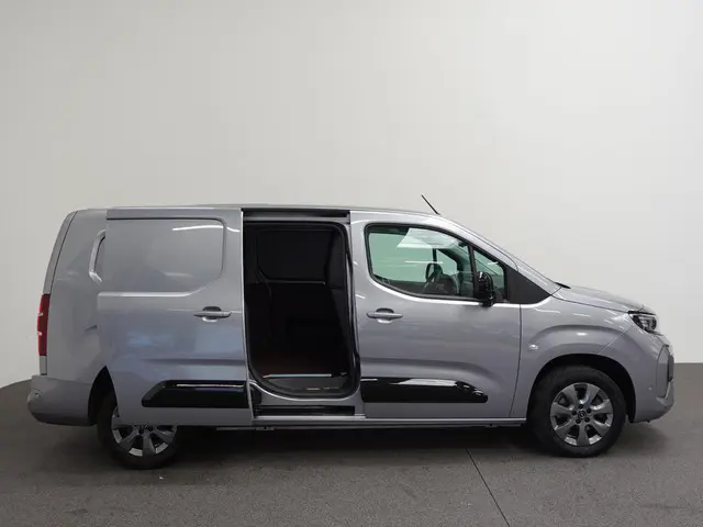 Opel Combo 1.5 BlueHDi 130 S&S L2 2024 Diesel 26