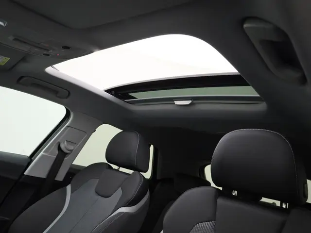 Audi Q2 35 TFSI/150PK S Line 2023 Benzine 18