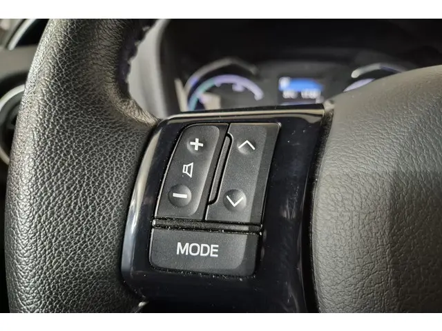 Toyota Yaris 1.5 Hybrid Aspiration 2018 Hybride Benzine 18